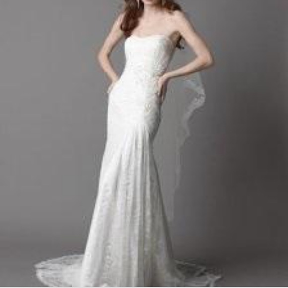 W TOO by WATTERS Lace Trumpet Wedding Gown 10 (est street...